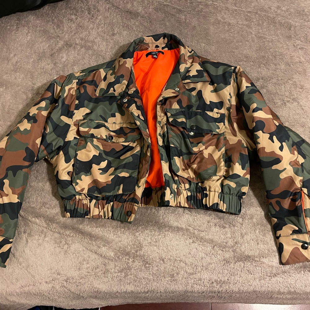 Cropped army puffer
